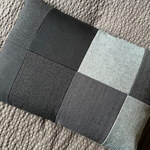 Kussen Blocked Grey